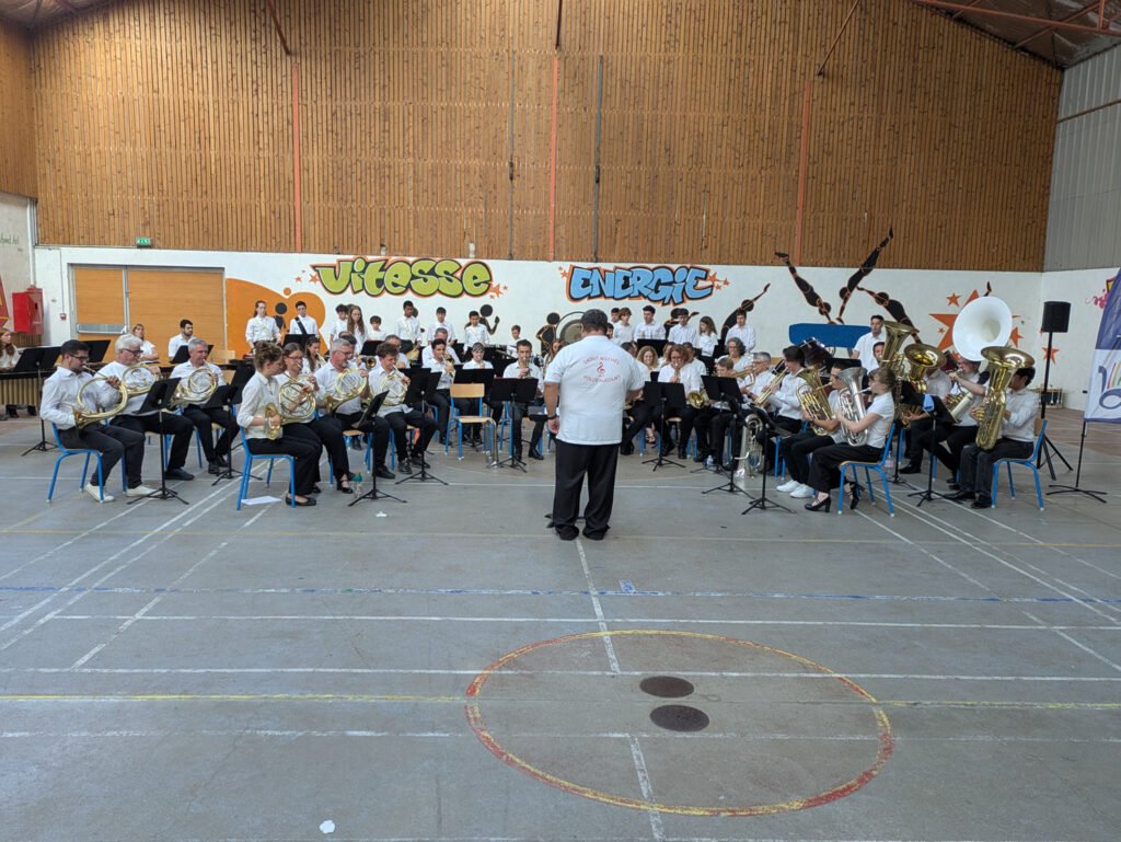 Orchestre national avec Hervé à la direction pour Invasion